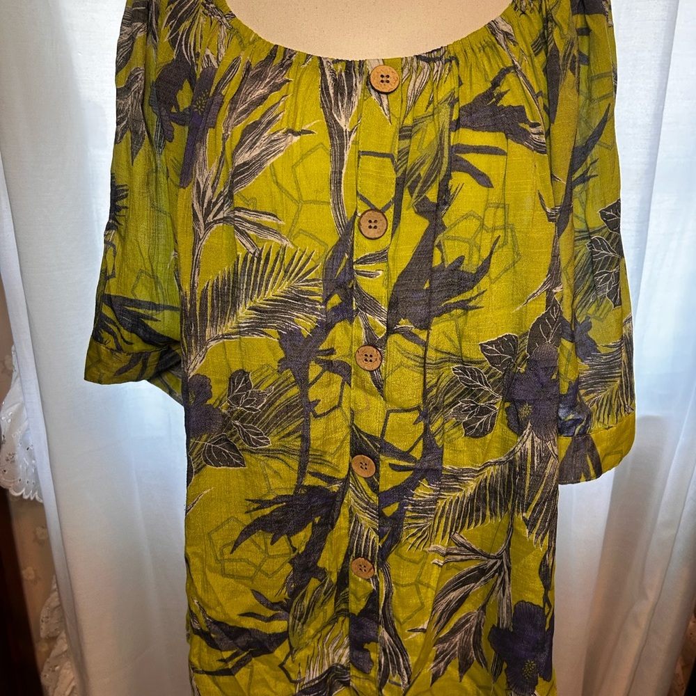Unique Spectrum Women's 3X Green Floral Top Boho Short Sleeve Relaxed Fit - Picture 1 of 7